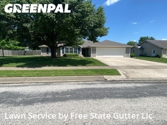 Lawn Mow nearby Lawrence, KS, 