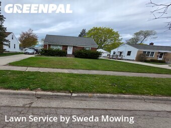 Grass Cutting nearby Green Bay, WI, 