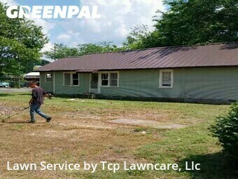 Lawn Maintenance nearby Baxter Springs, MO, 