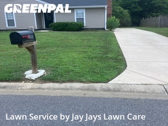 Lawn Cutting nearby Pineville, NC, 