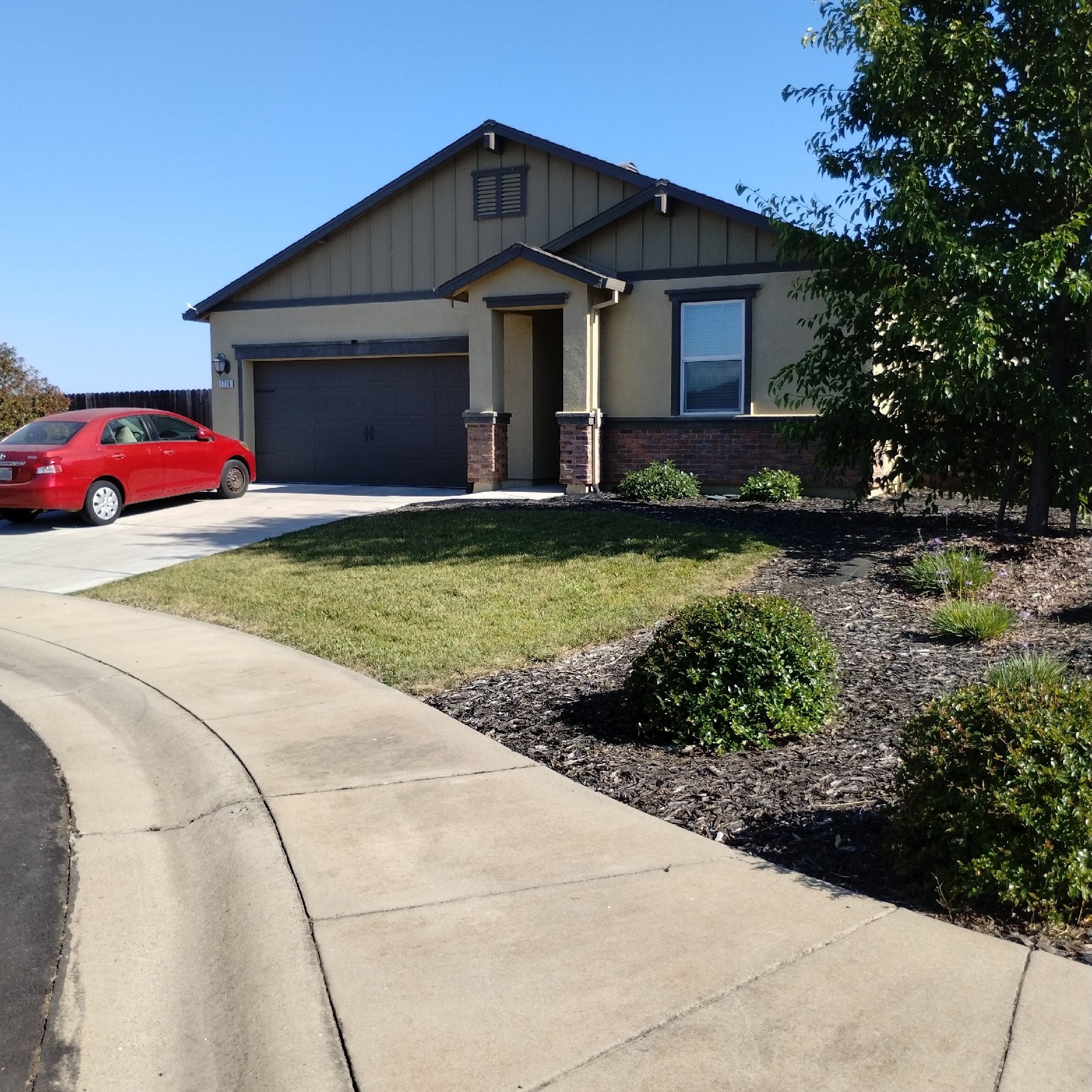 grass-trimming-service-in in Lincoln, CA