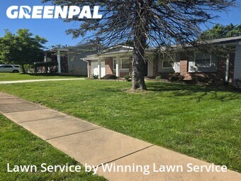 Yard Mowing nearby Maryland Heights, MO, 