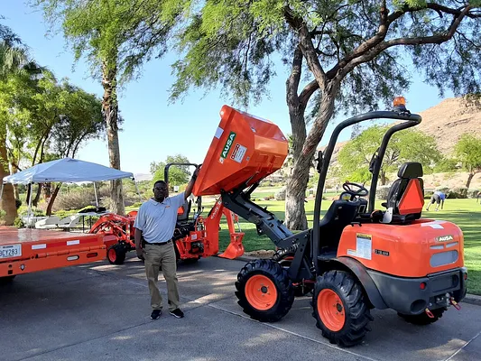 Rhino's Turf Equipment Photo 4