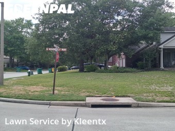 Lawn Mowing Service nearby Conroe, TX, 