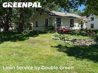 Lawn Mowing Service nearby De Kalb, IL, 