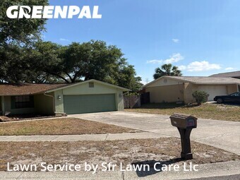 Lawn Maintenance nearby Tampa, FL, 