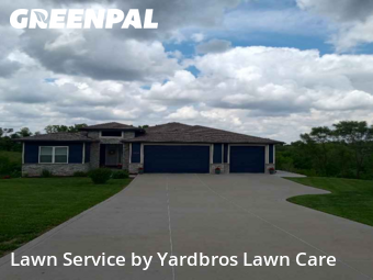 Lawn Mowing Service nearby Omaha, NE, 