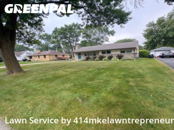 Lawn Mowing Service nearby Wauwatosa, WI, 