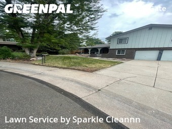 Work completed by grass-trimming-service-in-Lakewood-CA