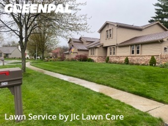 Lawn Mowing Service nearby Sylvania, OH, 