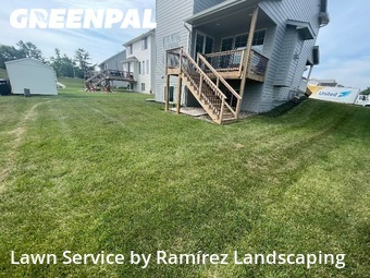 Lawn Service nearby West Des Moines, IA, 