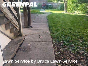 Lawn Maintenancein Skokie,60077,Yard Cutting by Bruce Lawn Service, work completed in Jun , 2026