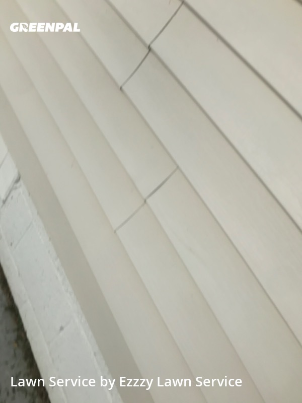 Lawn Mowing Service nearby Detroit, MI, 