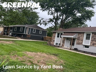Grass Cutting nearby Blue Springs, MO, 