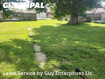Lawn mowed in Cedar Rapids, 52402