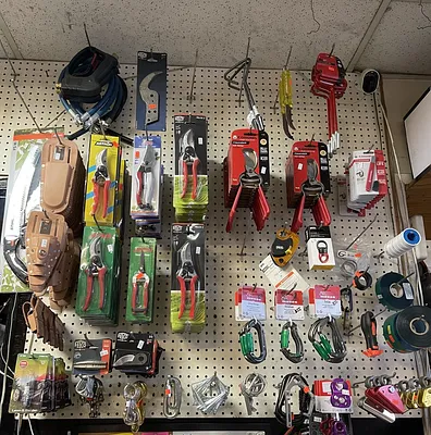Queen's Lawnmower Shop Photo 14