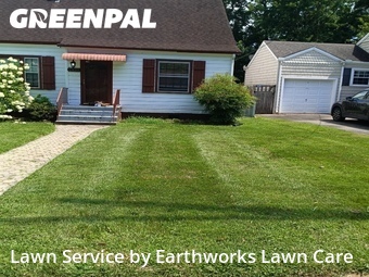 Lawn mowed in Knoxville, 37917