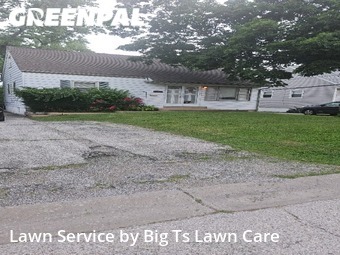 Lawn Mowing nearby Overland, MO, 