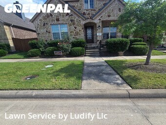 Lawn Mowing Service nearby Frisco, TX, 