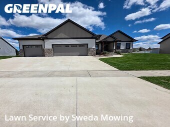 Lawn Service nearby Hobart, WI, 