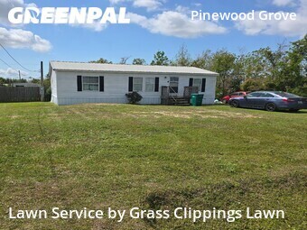 Lawn mowed in Panama City, 32404