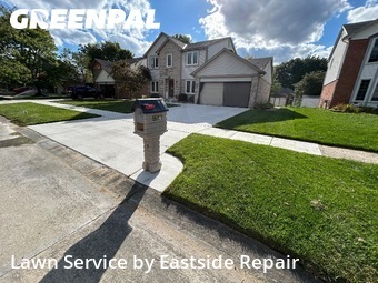 Lawn Cutting nearby Clinton Township, MI, 