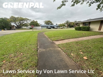 Lawn Mowing Service nearby West Palm Beach, FL, 