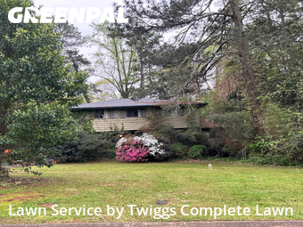 Lawn Cutting nearby Redan, GA, 