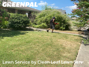 Lawn Mowing nearby Chalmette, LA, 