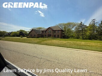Grass Cut nearby Hawthorn Woods, IL, 