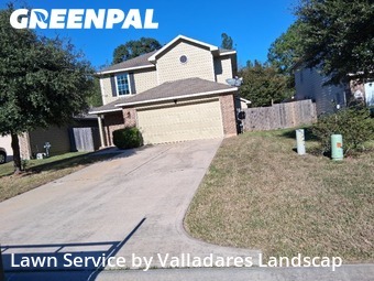 Grass Cuttingin Conroe,77303,Lawn Mowing Service by Valladares Landscap, work completed in Dec , 2025